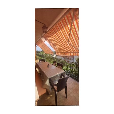 Apartman Dino Roč 외부 사진